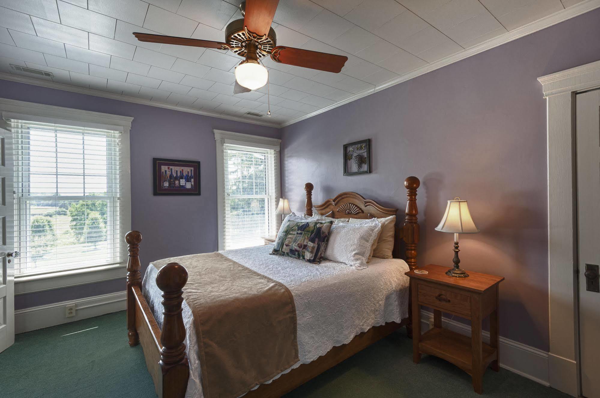 Steeles Tavern Manor Bed & Breakfast Raphine Экстерьер фото